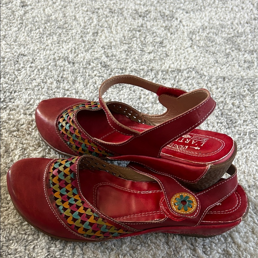 L’ARTISTE RED SPRING SANDAL size 41